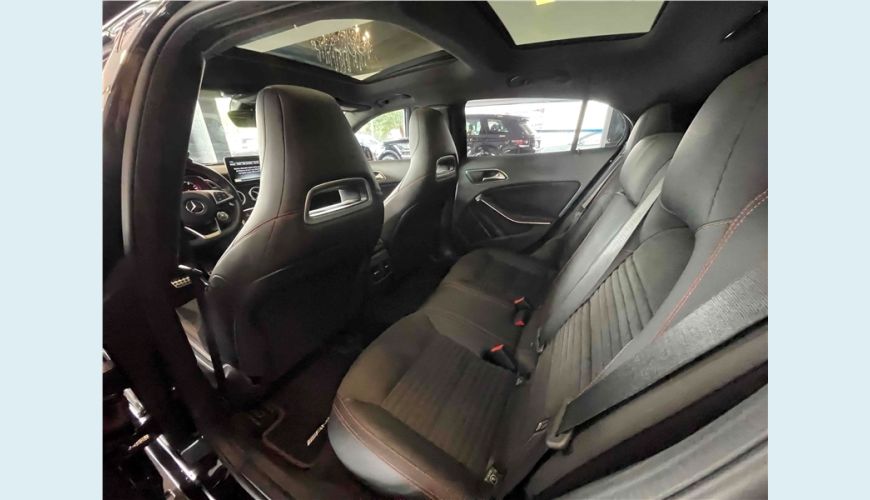 MERCEDES-BENZ GLA 250 2.0 CGI SPORT 7G-DCT - PRETO - 2019 Foto 8 (Grande)