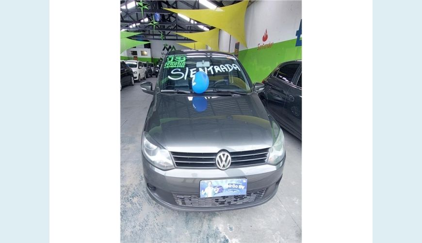 VOLKSWAGEN FOX 1.6 MI 8V FLEX 4P MANUAL - CINZA - 2013 Foto 8 (Grande)