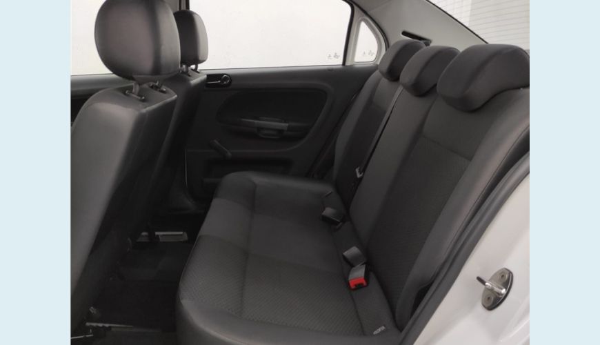 VOLKSWAGEN VOYAGE 1.6 MSI TOTALFLEX 4P MANUAL - BRANCO - 2021 Foto 8 (Grande)