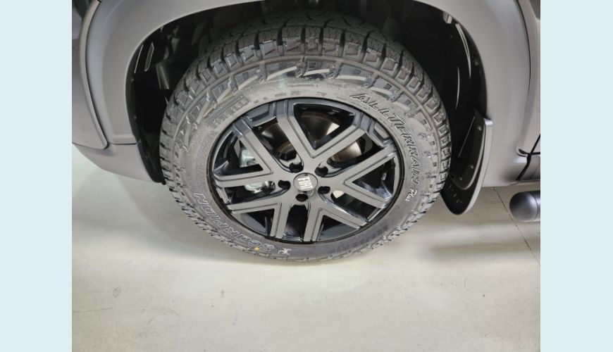FIAT TORO 2.0 16V TURBO DIESEL ULTRA 4WD AT9 - AZUL - 2023 Foto 8 (Grande)