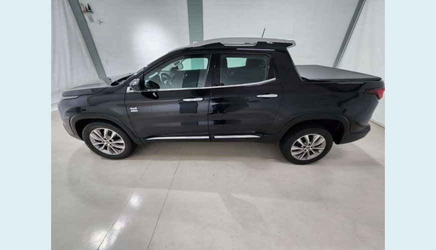 FIAT TORO 2.0 16V TURBO DIESEL VOLCANO 4WD AT9 - PRETO - 2019 Foto 8 (Grande)