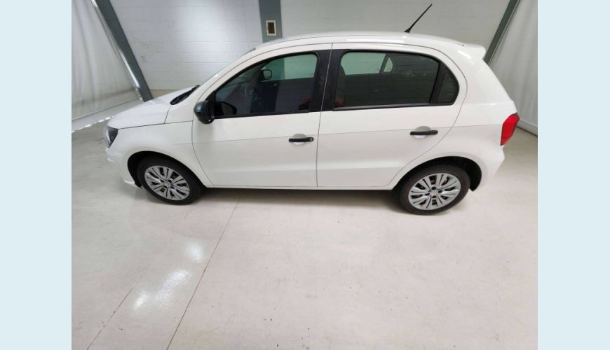 VOLKSWAGEN GOL 1.6 MSI TOTALFLEX 4P MANUAL - BRANCO - 2019 Foto 8 (Grande)