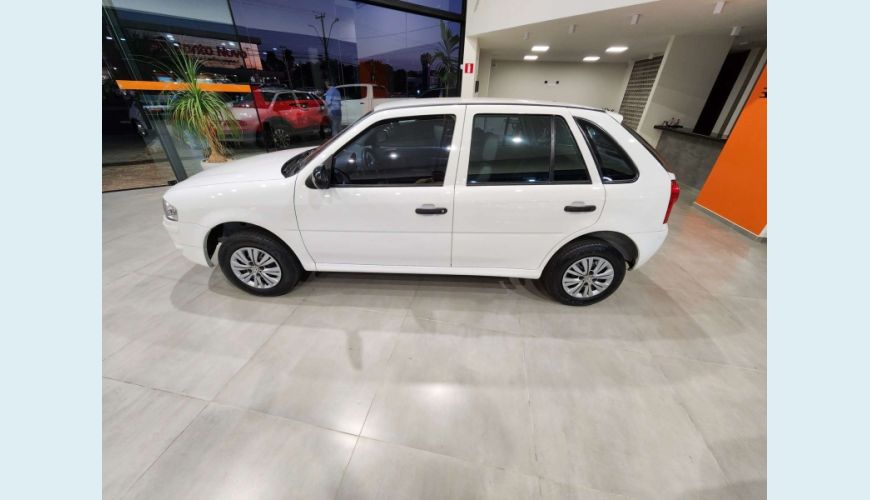 VOLKSWAGEN GOL 1.0 MI 8V FLEX 4P MANUAL G.IV - BRANCO - 2014 Foto 8 (Grande)