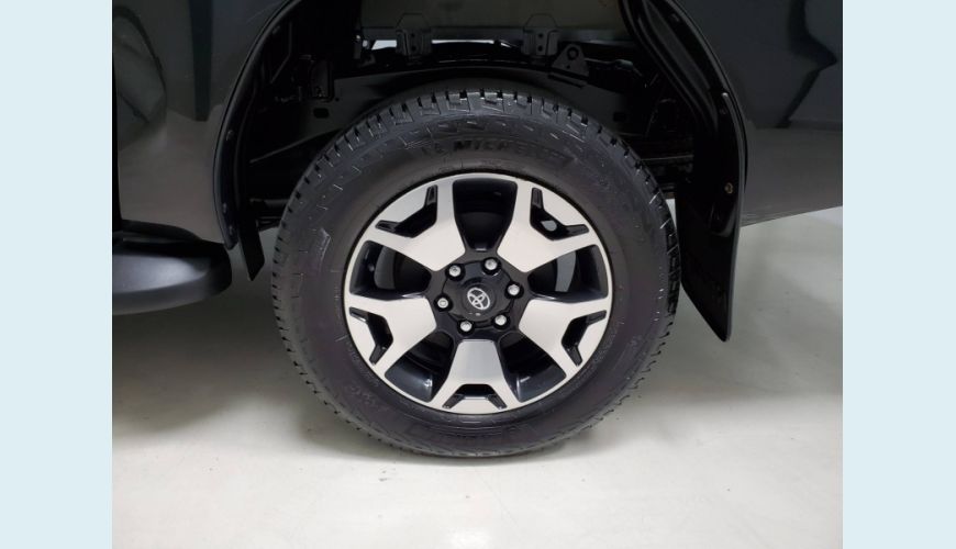 TOYOTA HILUX 2.8 SRX 4X4 CD 16V DIESEL 4P AUT. - PRETO - 2020 Foto 8 (Grande)