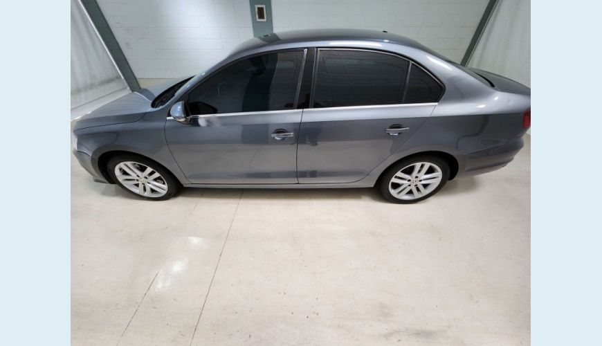 VOLKSWAGEN JETTA 2.0 TSI HIGHLINE 211CV 4P TIPTRONIC - CINZA - 2017 Foto 8 (Grande)