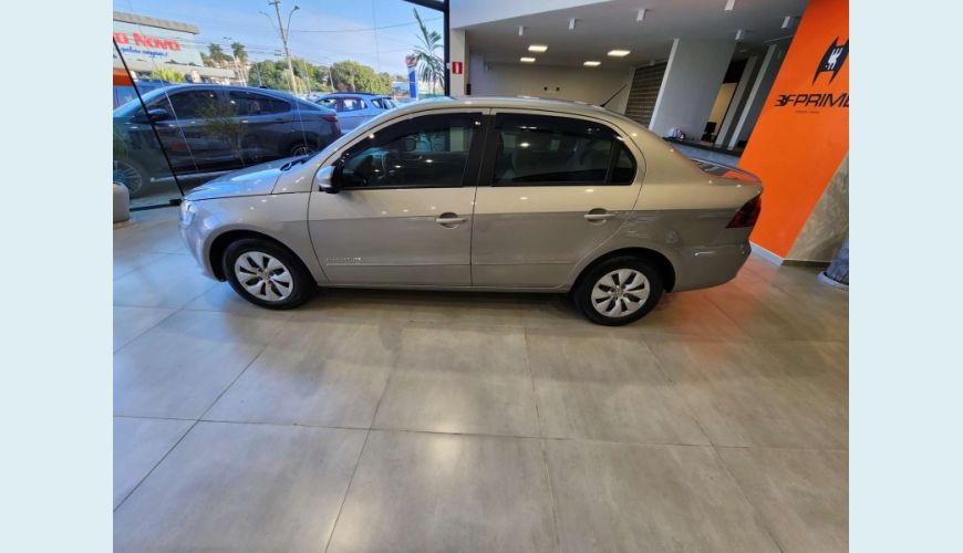 VOLKSWAGEN VOYAGE 1.0 MI COMFORTLINE 8V FLEX 4P MANUAL - PRATA - 2015 Foto 8 (Grande)