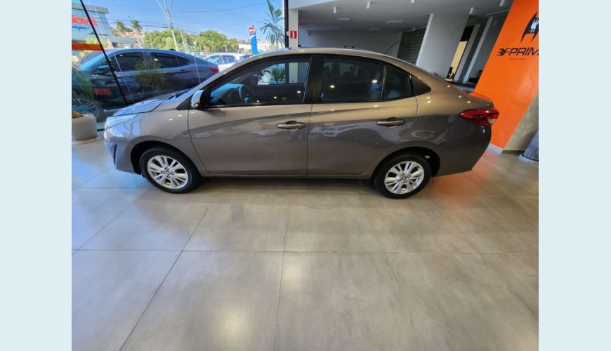 TOYOTA YARIS 1.5 16V FLEX SEDAN XL PLUS TECH MULTIDRIVE - CINZA - 2019 Foto 8 (Grande)