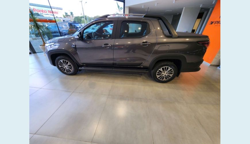 FIAT STRADA 1.3 FIREFLY FLEX RANCH CD CVT - CINZA - 2023 Foto 8 (Grande)