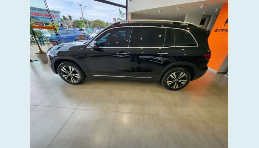 MERCEDES-BENZ GLB 200 1.3 CGI ADVANCE 7G-DCT - PRETO - 2021 Foto 8 (Grande)