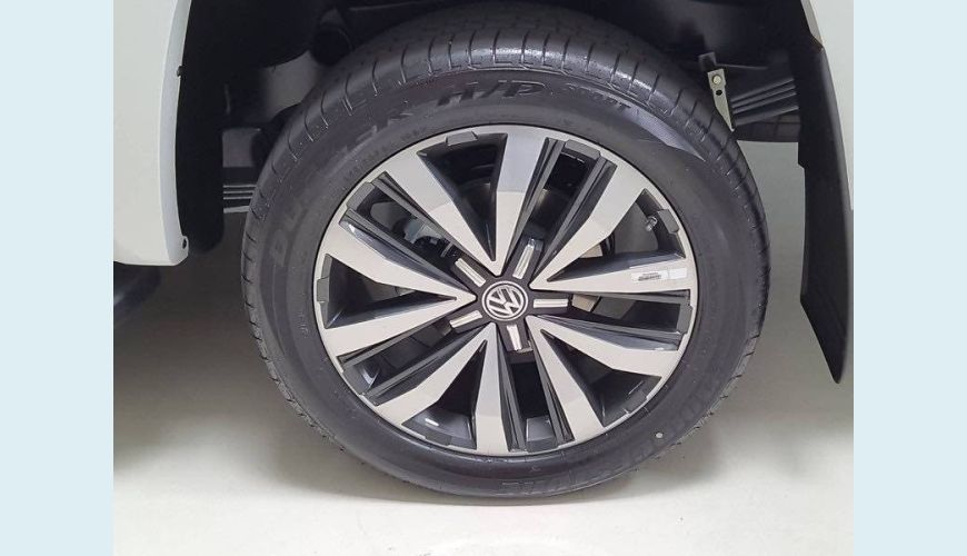 VOLKSWAGEN AMAROK 3.0 V6 TDI DIESEL HIGHLINE EXTREME CD 4MOTION AUT. - BRANCO - 2023 Foto 8 (Grande)