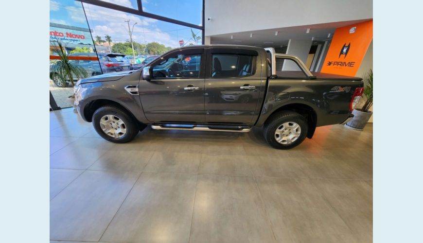 FORD RANGER 3.2 XLT 4X4 CD 20V DIESEL 4P AUT. - CINZA - 2017 Foto 8 (Grande)