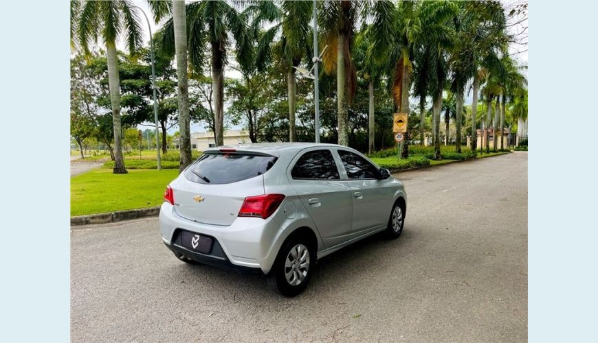 CHEVROLET ONIX 1.0 MPFI LT 8V FLEX 4P MANUAL - N/D - 2019 Foto 8 (Grande)