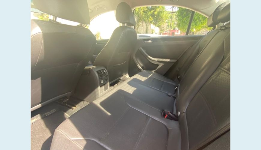 VOLKSWAGEN JETTA 2.0 COMFORTLINE 120CV FLEX 4P TIPTRONIC - N/D - 2013 Foto 8 (Grande)