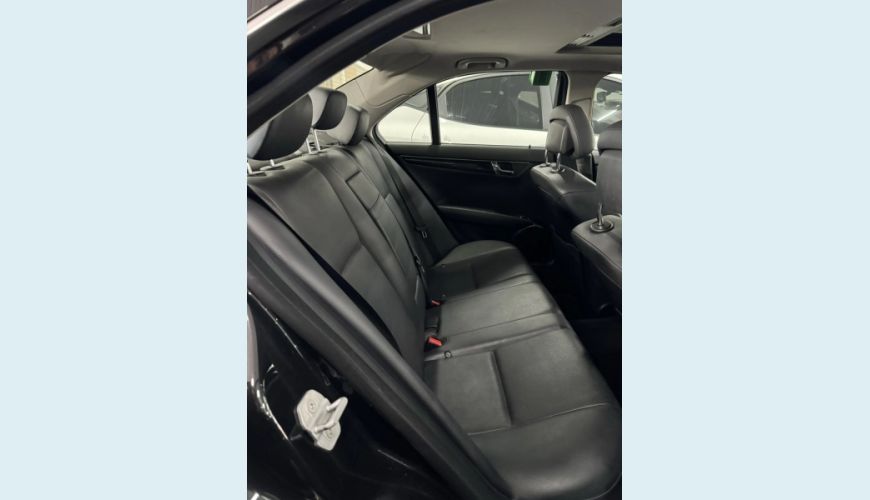 MERCEDES-BENZ C 200 K 1.8 KOMPRESSOR CLASSIC 16V 4P AUT. - PRETO - 2010 Foto 8 (Grande)