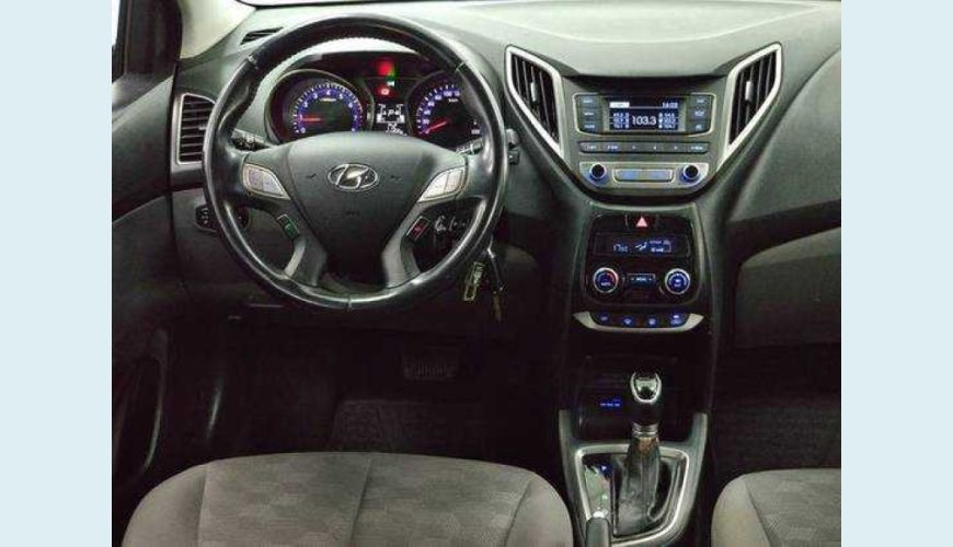 HYUNDAI HB 20 1.6 PREMIUM AUT. FLEX - BRANCO - 2016 Foto 8 (Grande)