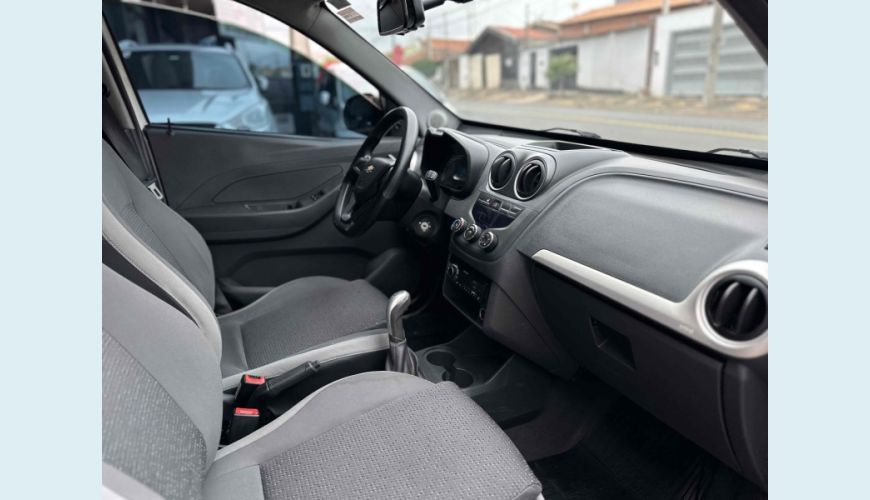 CHEVROLET MONTANA 1.4 MPFI LS CS 8V FLEX 2P MANUAL - N/D - 2019 Foto 8 (Grande)