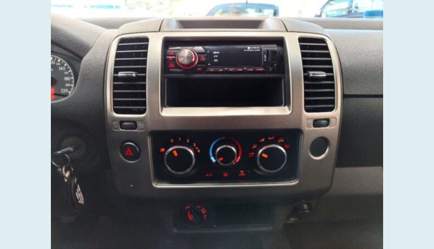 NISSAN FRONTIER 2.5 S 4X4 CD TURBO ELETRONIC DIESEL 4P MANUAL - BRANCO - 2016 Foto 8 (Grande)
