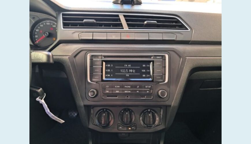VOLKSWAGEN VOYAGE 1.6 16V MSI TOTALFLEX 4P AUT. - BRANCO - 2022 Foto 8 (Grande)