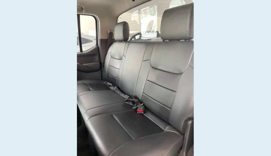 NISSAN FRONTIER 2.5 S 4X2 CD TURBO ELETRONIC DIESEL 4P MANUAL - PRATA - 2014 Foto 8 (Grande)