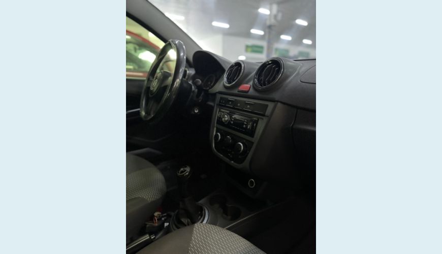 VOLKSWAGEN GOL 1.0 MI 8V FLEX 4P MANUAL G.V - BRANCO - 2012 Foto 8 (Grande)
