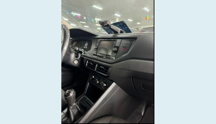 VOLKSWAGEN POLO 1.6 MSI TOTAL FLEX MANUAL - BRANCO - 2021 Foto 8 (Grande)