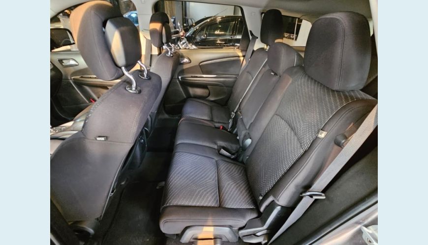 FIAT FREEMONT 2.4 PRECISION 16V 4P AUT. - N/D - 2012 Foto 8 (Grande)