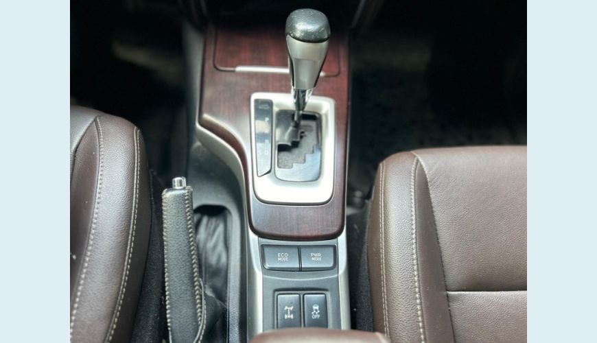 TOYOTA HILUX SW4 2.8 SRX 4X4 7 LUGARES 16V TURBO INTERCOOLER DIESEL 4P AUT. - N/D - 2018 Foto 8 (Grande)