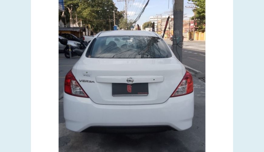 NISSAN VERSA 1.0 12V FLEX 4P MANUAL - N/D - 2019 Foto 8 (Grande)
