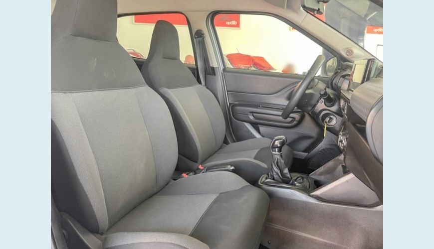 CITROËN C3 1.0 FIREFLY FLEX LIVE PACK MANUAL - PRATA - 2023 Foto 8 (Grande)
