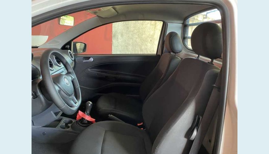 VOLKSWAGEN SAVEIRO ROBUST 1.6 MSI CS FLEX - BRANCO - 2019 Foto 8 (Grande)