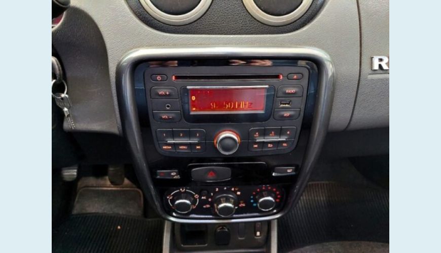 RENAULT DUSTER 2.0 DYNAMIQUE 4X2 16V FLEX 4P MANUAL - PRETO - 2013 Foto 8 (Grande)