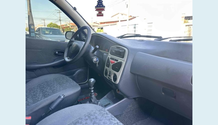 FIAT SIENA 1.0 MPI FIRE 8V FLEX 4P MANUAL - N/D - 2010 Foto 8 (Grande)