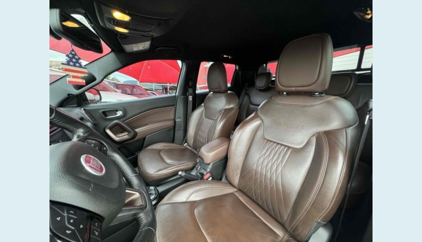 FIAT TORO 2.0 16V TURBO DIESEL RANCH 4WD AT9 - BRANCO - 2019 Foto 8 (Grande)
