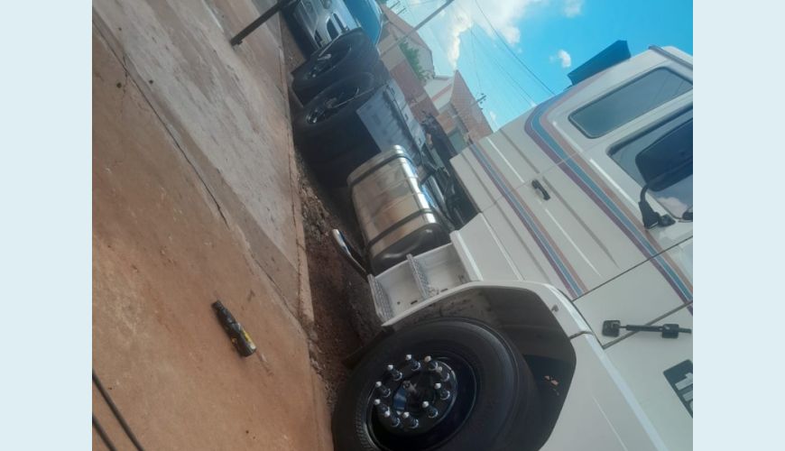SCANIA R-113 E 360 6X2 2P (DIESEL) - BRANCO - 1994 Foto 8 (Grande)