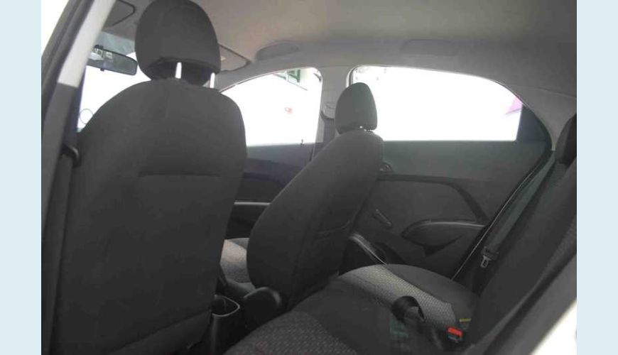 HYUNDAI HB 20 1.0 TURBO COMFORT PLUS BLUEMEDIA FLEX - BRANCO - 2017 Foto 8 (Grande)