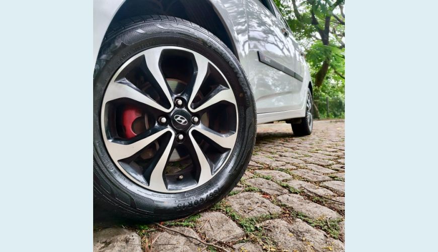 HYUNDAI HB 20 RSPEC 1.6 MANUAL - BRANCO - 2017 Foto 8 (Grande)