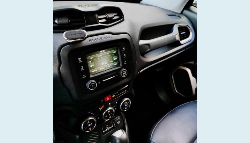 JEEP RENEGADE LONGITUDE 1.8 AUT. - PRETO - 2016 Foto 8 (Grande)