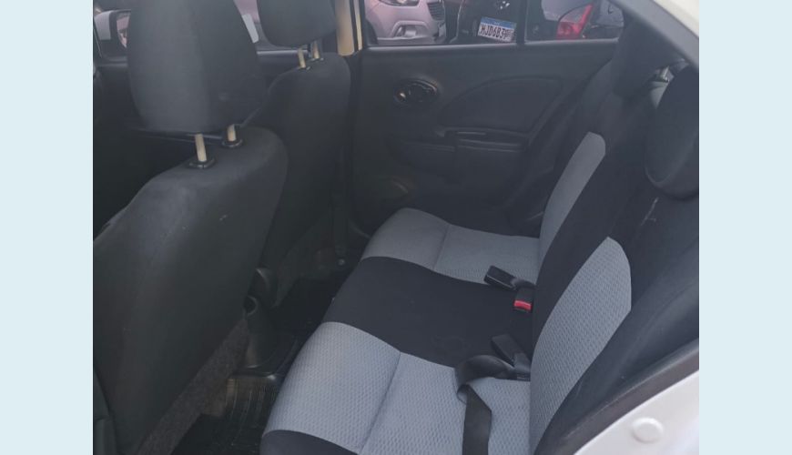 NISSAN MARCH S 1.0 16V FLEX FUEL 5P - BRANCO - 2014 Foto 8 (Grande)