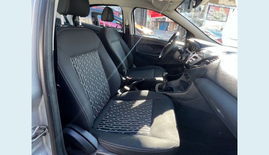 FORD KA 1.5 SEDAN SE 12V FLEX 4P MEC. - PRATA - 2018 Foto 8 (Grande)