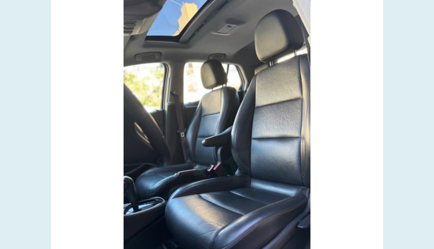 CHEVROLET TRACKER - PRATA - 2019 Foto 8 (Grande)