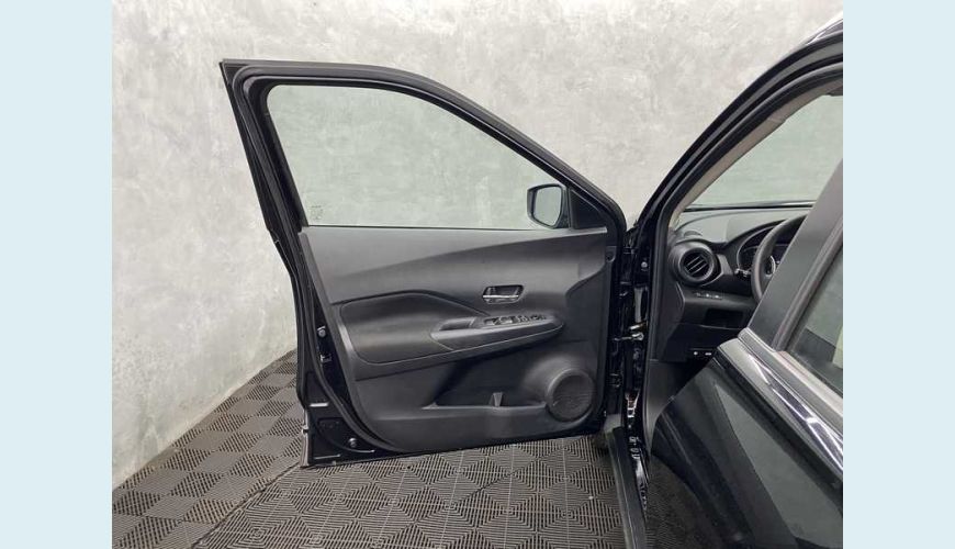 NISSAN KICKS SENSE 1.6 FLEX AUT. - PRETO - 2022 Foto 8 (Grande)