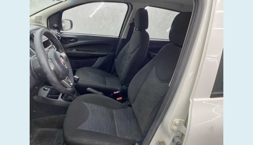 FIAT UNO ATTRACTIVE 1.0 8V FLEX 4P - BRANCO - 2019 Foto 8 (Grande)