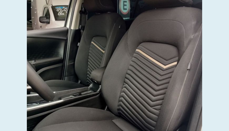 FIAT FASTBACK 1.0 200 TURBO FLEX AUT - BRANCO - 2024 Foto 8 (Grande)