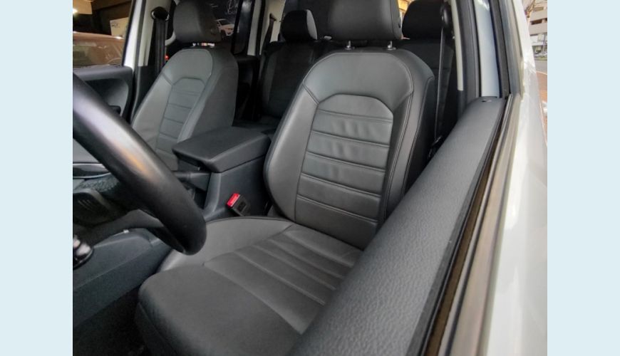 VOLKSWAGEN AMAROK - BRANCO - 2021 Foto 8 (Grande)