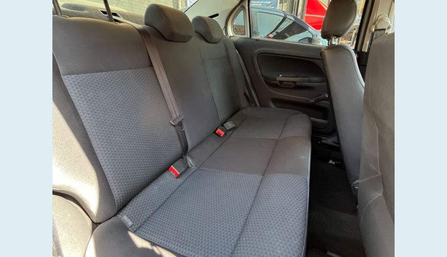 VOLKSWAGEN VOYAGE 1.6 MSI FLEX 8V 4P - PRATA - 2022 Foto 8 (Grande)