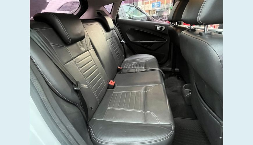 FORD FIESTA TIT./TIT.PLUS 1.6 16V FLEX AUT. - BRANCO - 2015 Foto 8 (Grande)