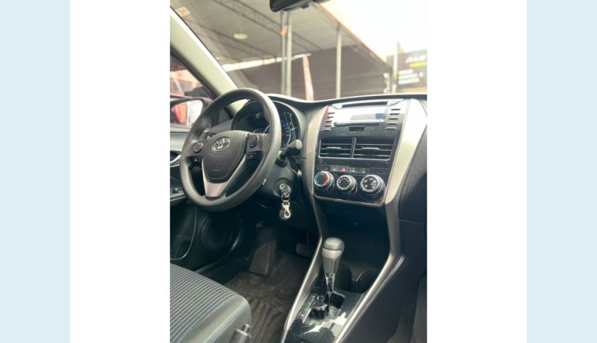 TOYOTA YARIS - CINZA - 2019 Foto 8 (Grande)