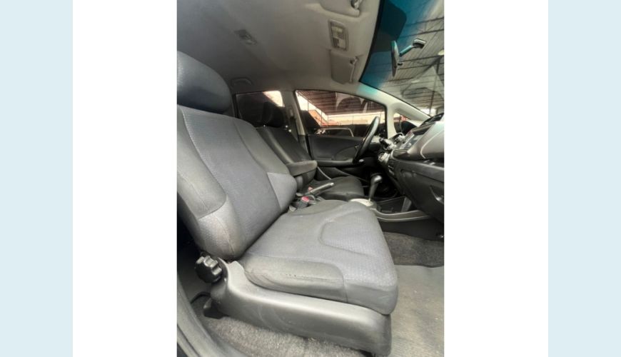 HONDA FIT - PRETO - 2011 Foto 8 (Grande)