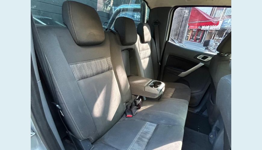 FORD RANGER XLT 2.5 16V 4X2 CD FLEX - CINZA - 2014 Foto 8 (Grande)