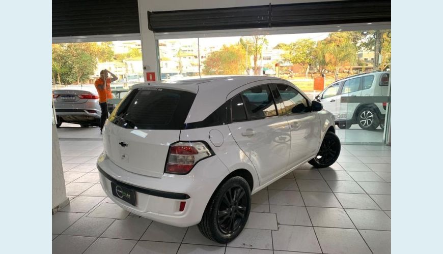 CHEVROLET AGILE 1.4MT LTZ - BRANCO - 2014 Foto 8 (Grande)